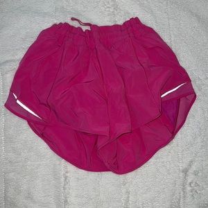 Lululemon hotty hots 4”